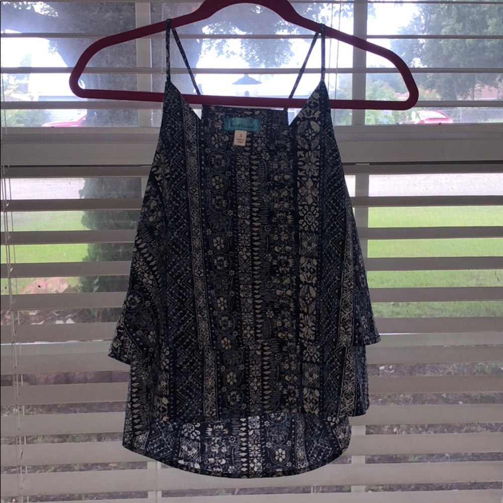 flowy tank
